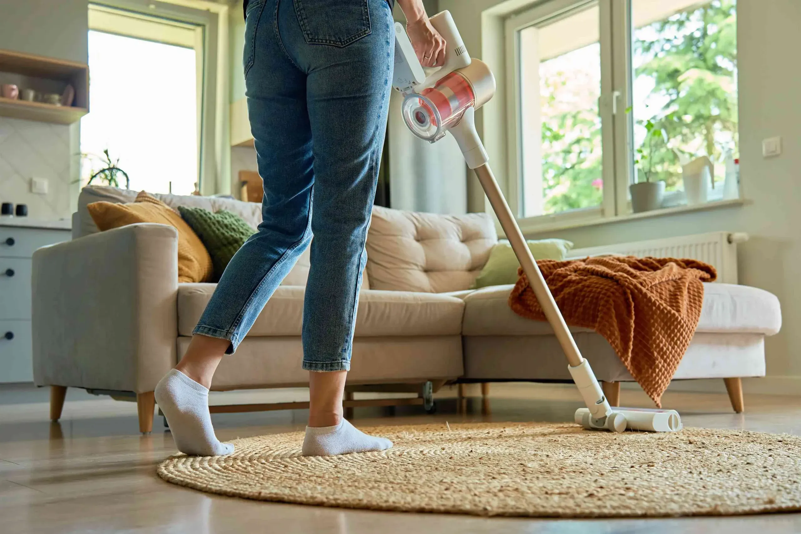 2025-04-sweeping-vs-vacuuming-whats-better-for-allergy-relief-scaled